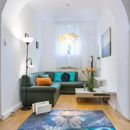 아파트 Atrium Haven Next To Tivoli Park 류블랴나