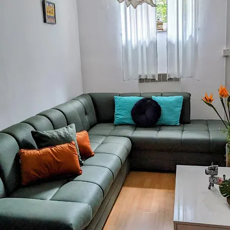 Atrium Haven Next To Tivoli Park