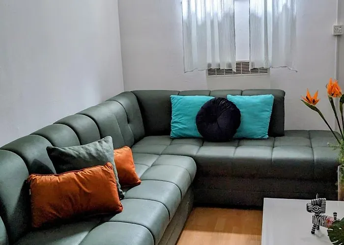 Atrium Haven Next To Tivoli Park