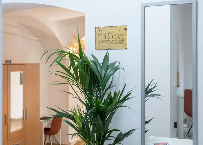 Atrium Haven Next To Tivoli Park *