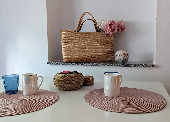 Atrium Haven Next To Tivoli Park