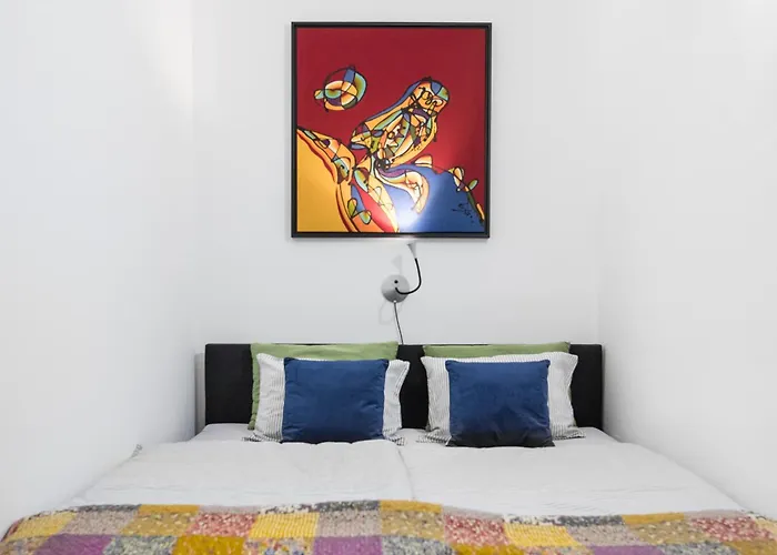 Atrium Haven Next To Tivoli Park *