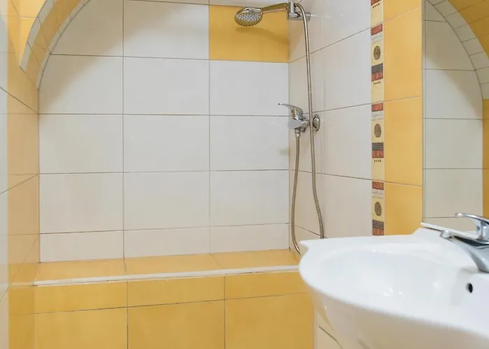 Atrium Haven Next To Tivoli Park *